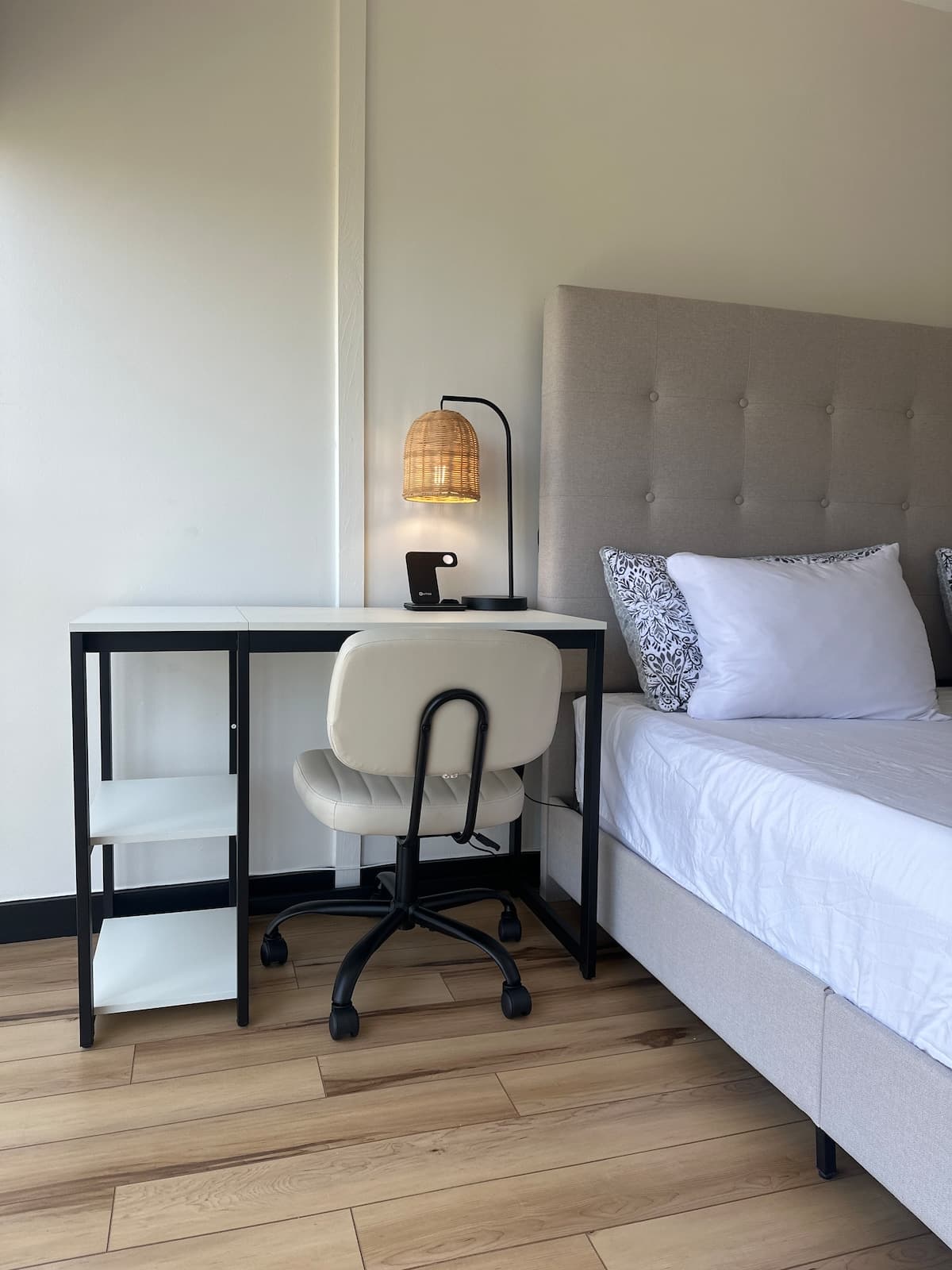 Condo in Honolulu · ★4.93 · 1 bedroom · 2 beds · 1 shared bath - Photo 1
