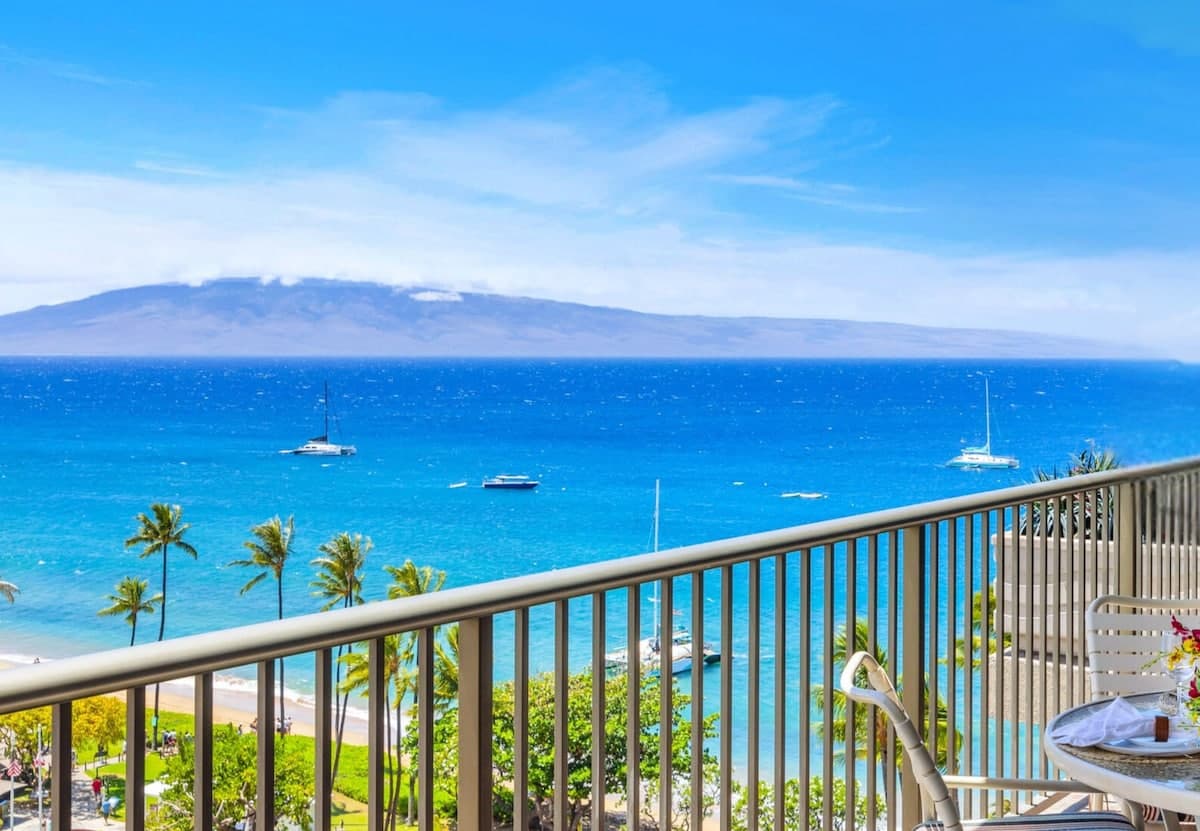 Condo in Lahaina · ★4.89 · 1 bedroom · 2 beds · 2 baths - Photo 1