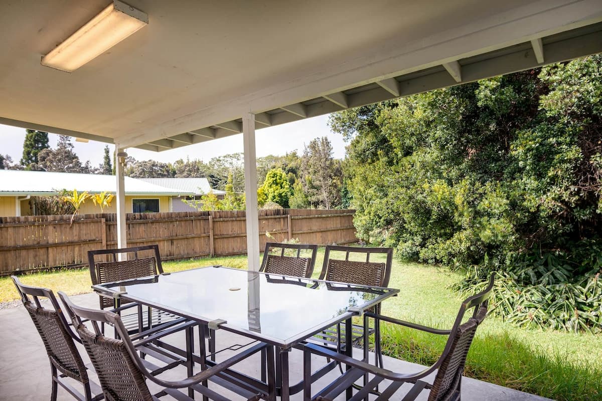 Home in Volcano · ★4.58 · 3 bedrooms · 3 beds · 2 shared baths - Photo 5