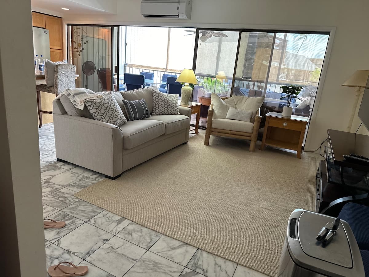 Condo in Kailua-Kona · ★4.92 · 2 bedrooms · 3 beds · 2 baths - Photo 2