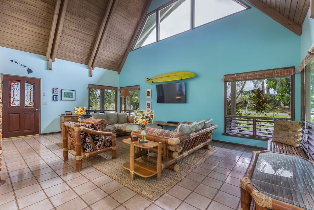Home in Princeville · ★4.89 · 3 bedrooms · 5 beds · 3 baths - Photo 2