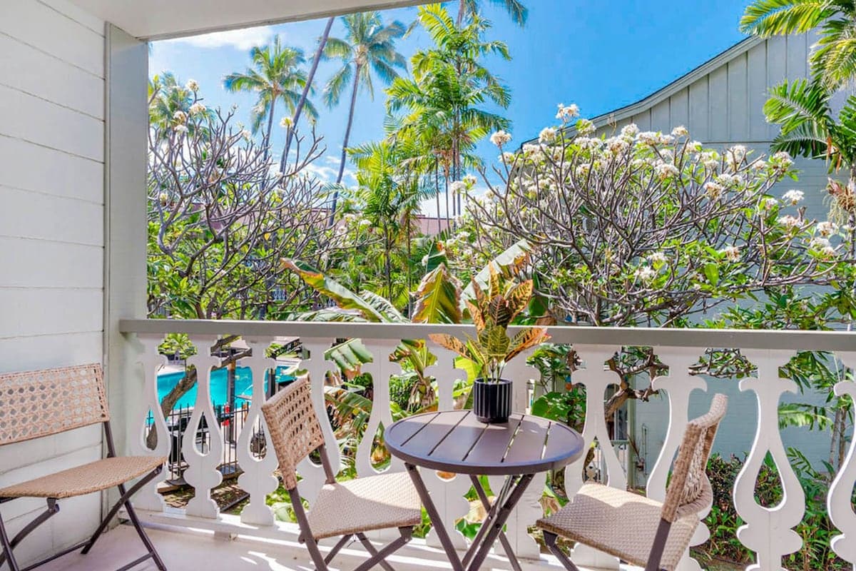 Condo in Kailua-Kona · ★4.43 · Studio · 1 bed · 1 shared bath - Photo 1