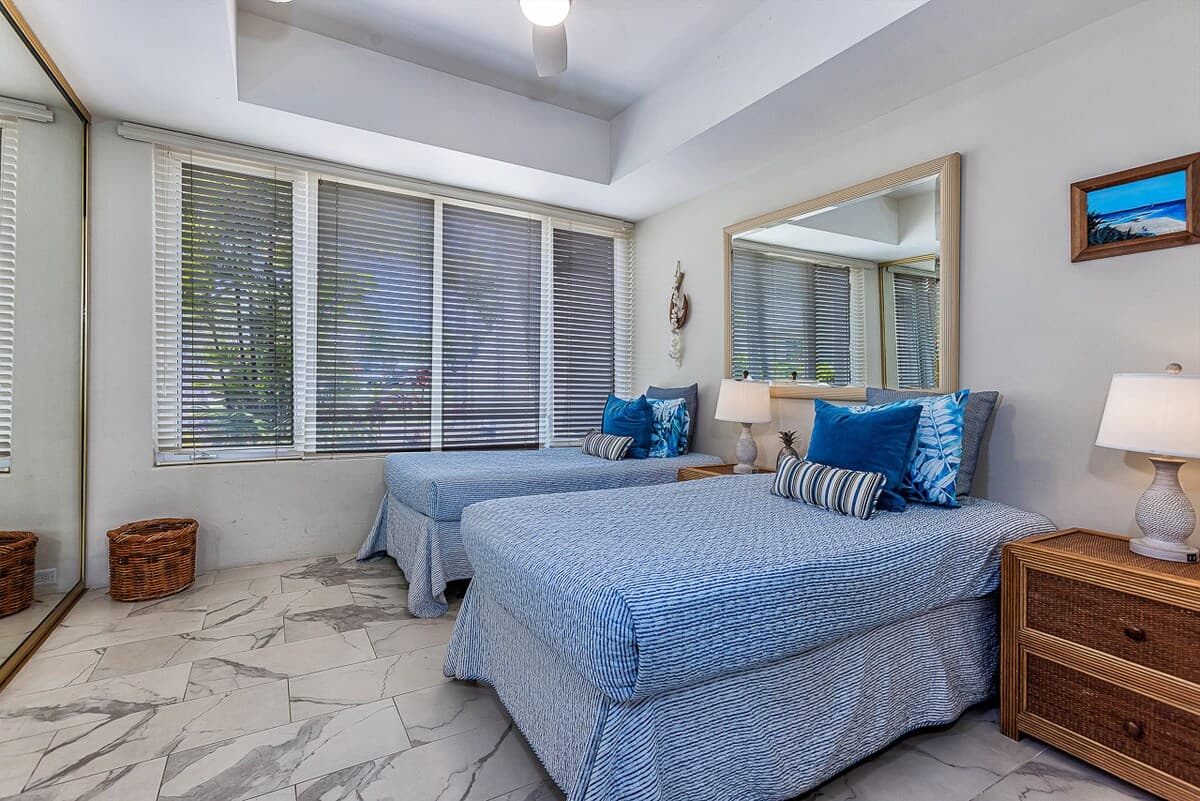 Condo in Kihei · ★4.5 · 2 bedrooms · 3 beds · 2 baths - Photo 5
