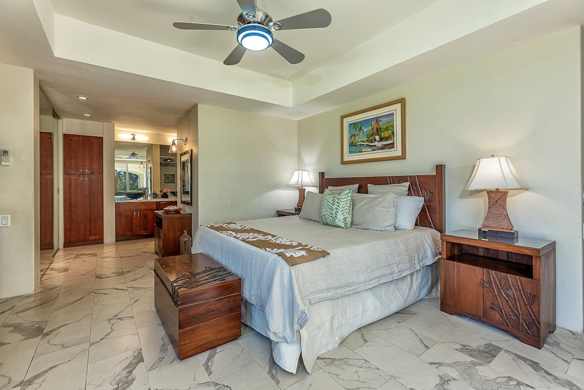 Condo in Kihei · ★4.5 · 2 bedrooms · 3 beds · 2 baths - Photo 4