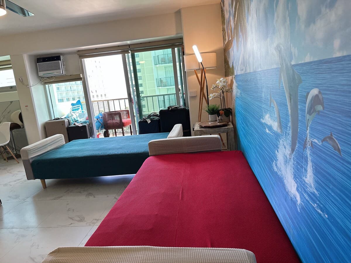 Condo in Honolulu · ★4.91 · 2 bedrooms · 7 beds · 2 private baths - Photo 4