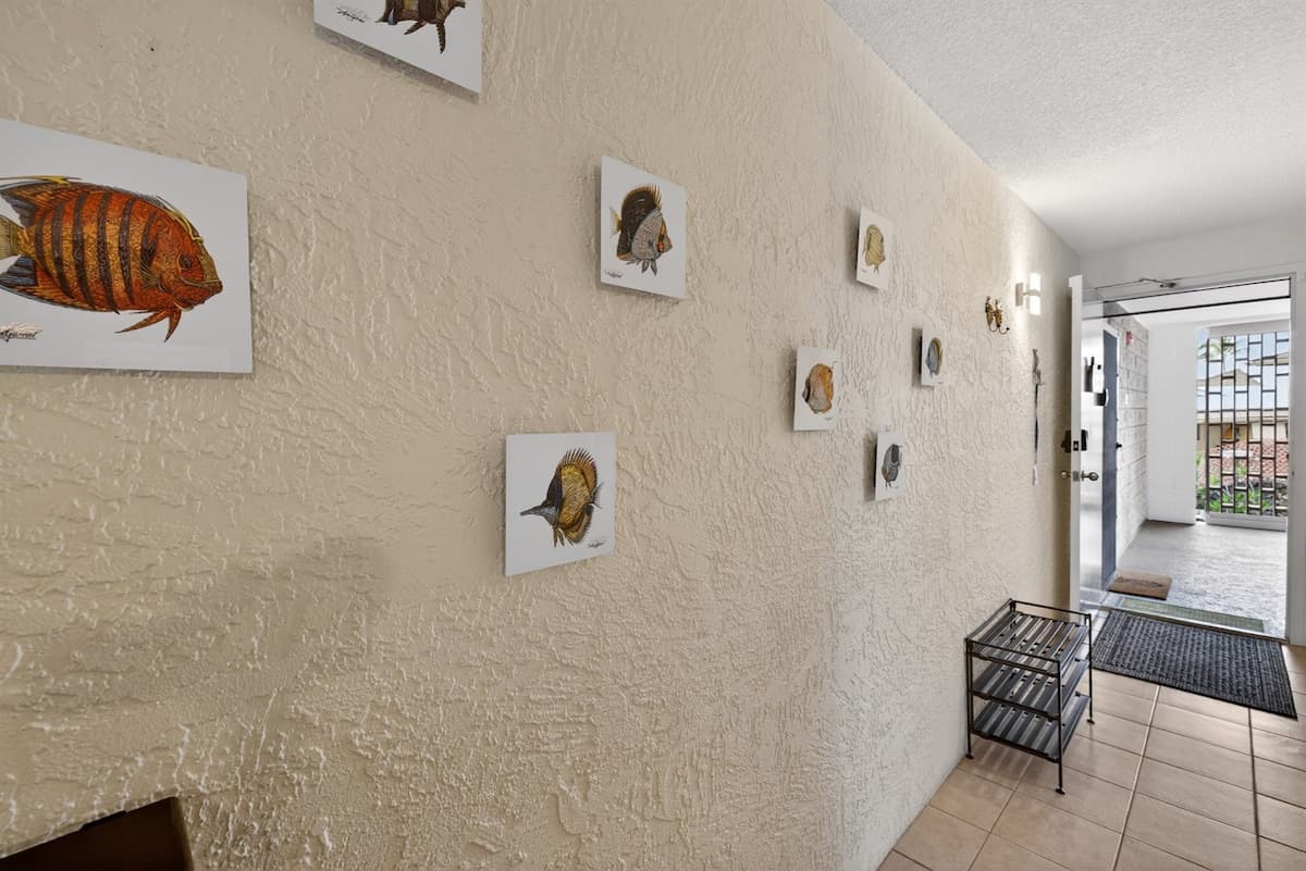 Condo in Kailua-Kona · ★4.86 · 1 bedroom · 2 beds · 1 bath - Photo 1