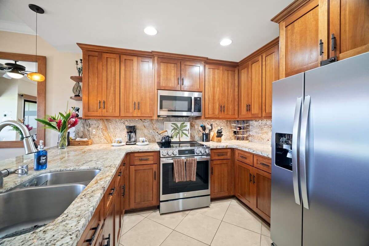 Condo in Poipu · ★4.96 · 1 bedroom · 1 bed · 1.5 baths - Photo 4
