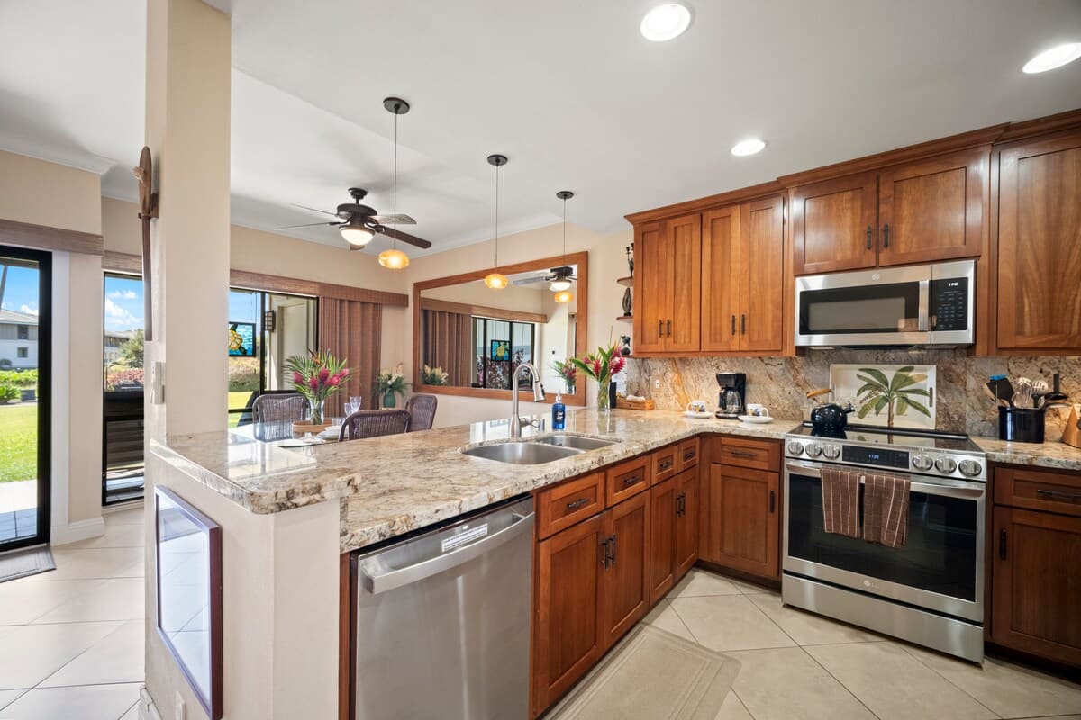 Condo in Poipu · ★4.96 · 1 bedroom · 1 bed · 1.5 baths - Photo 5