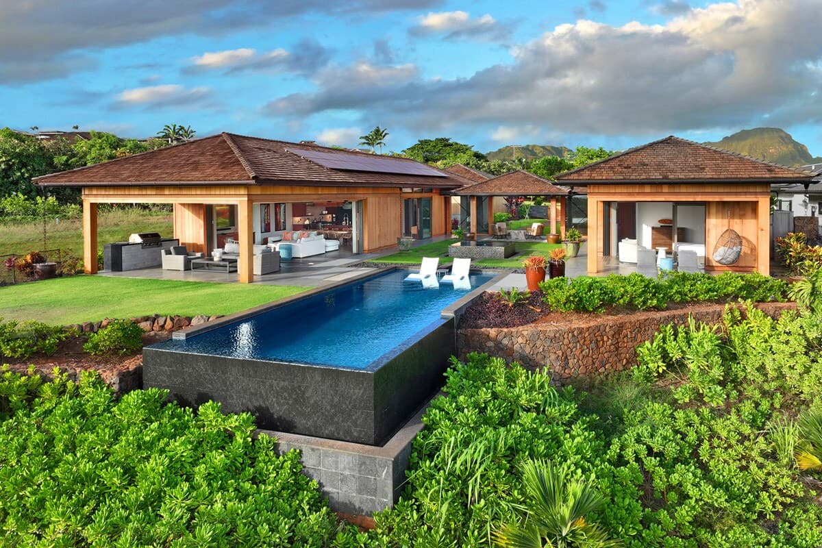 Hale Kupanaha Opulent New Villa + Pool/Spa/Views - Photo 2