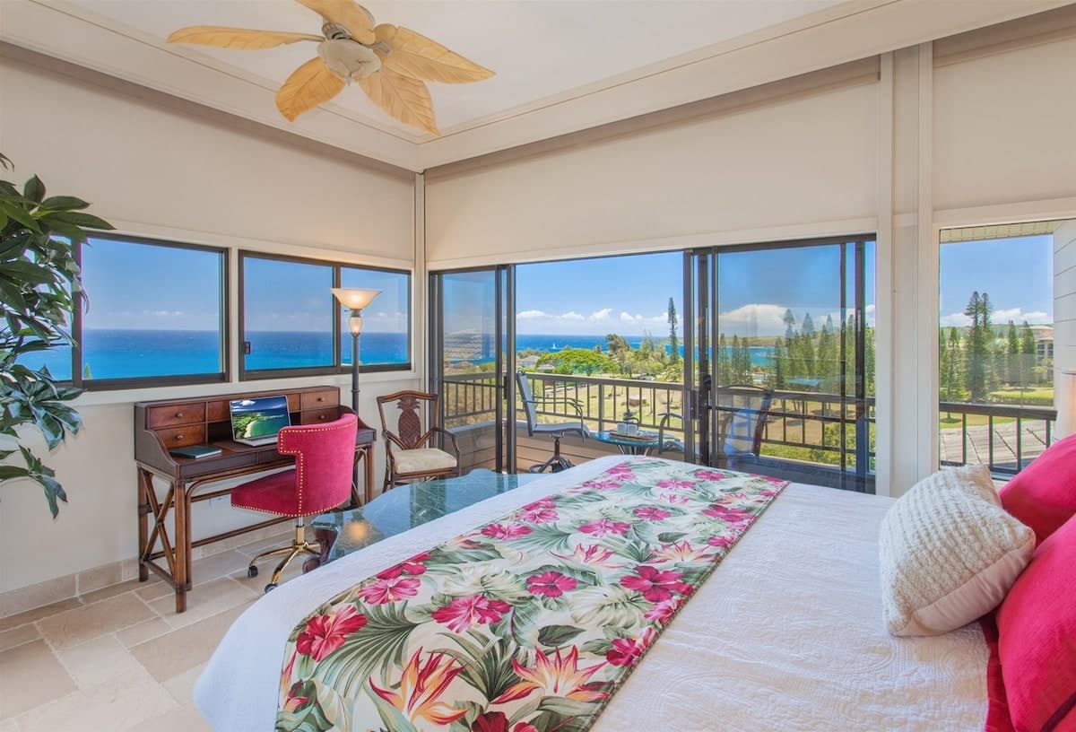 Villa in Lahaina · ★4.94 · 1 bedroom · 2 beds · 2 baths - Photo 1