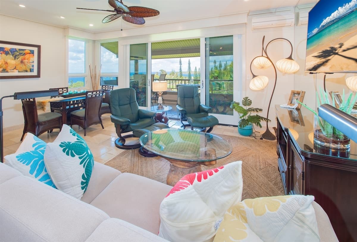 Villa in Lahaina · ★4.94 · 1 bedroom · 2 beds · 2 baths - Photo 5