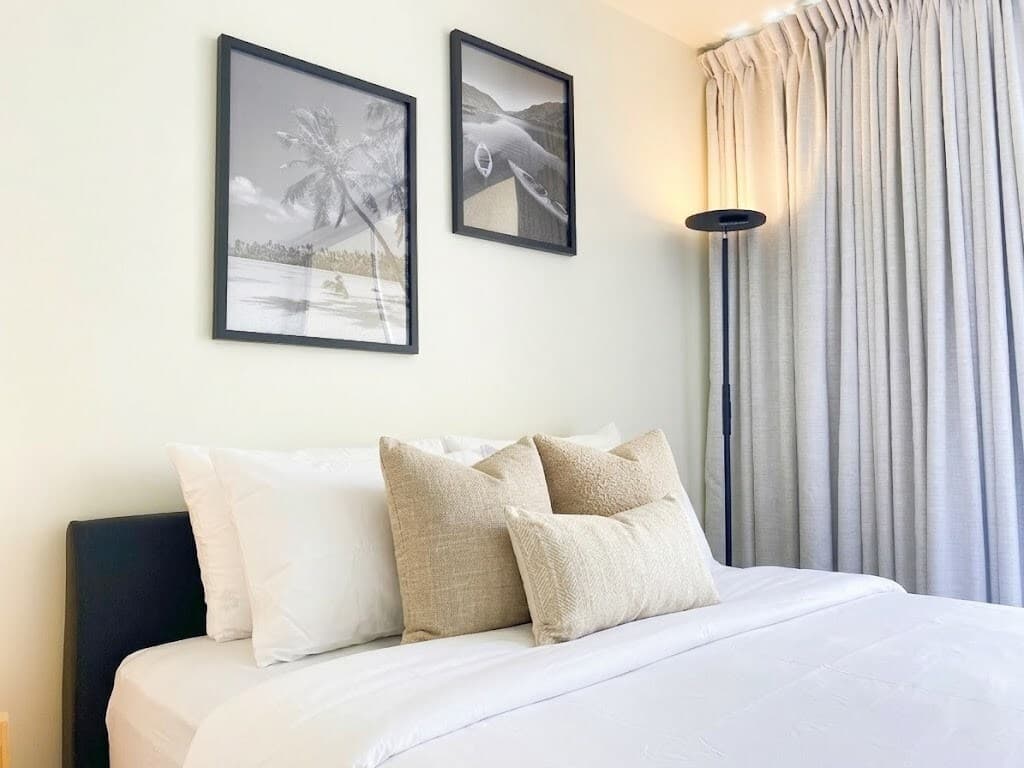Condo in Honolulu · ★4.82 · Studio · 1 bed · 1 private bath - Photo 4