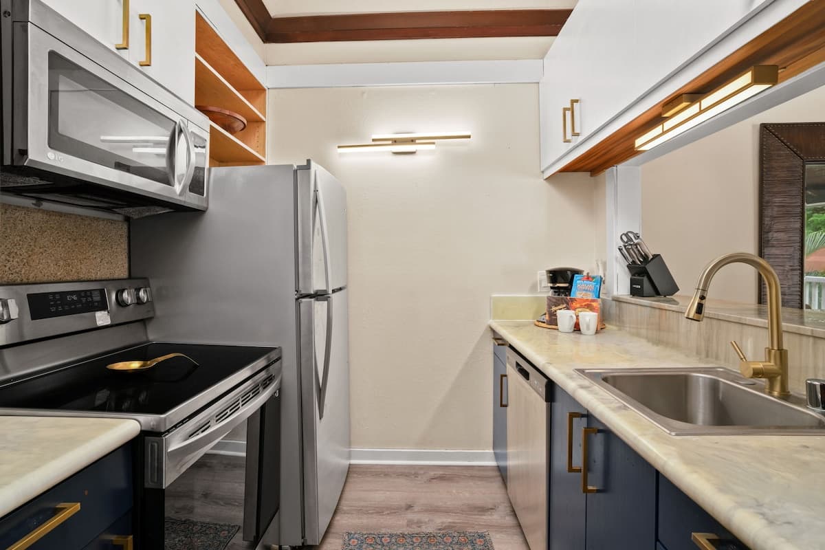 Condo in Koloa · ★4.94 · 1 bedroom · 2 beds · 1 bath - Photo 5