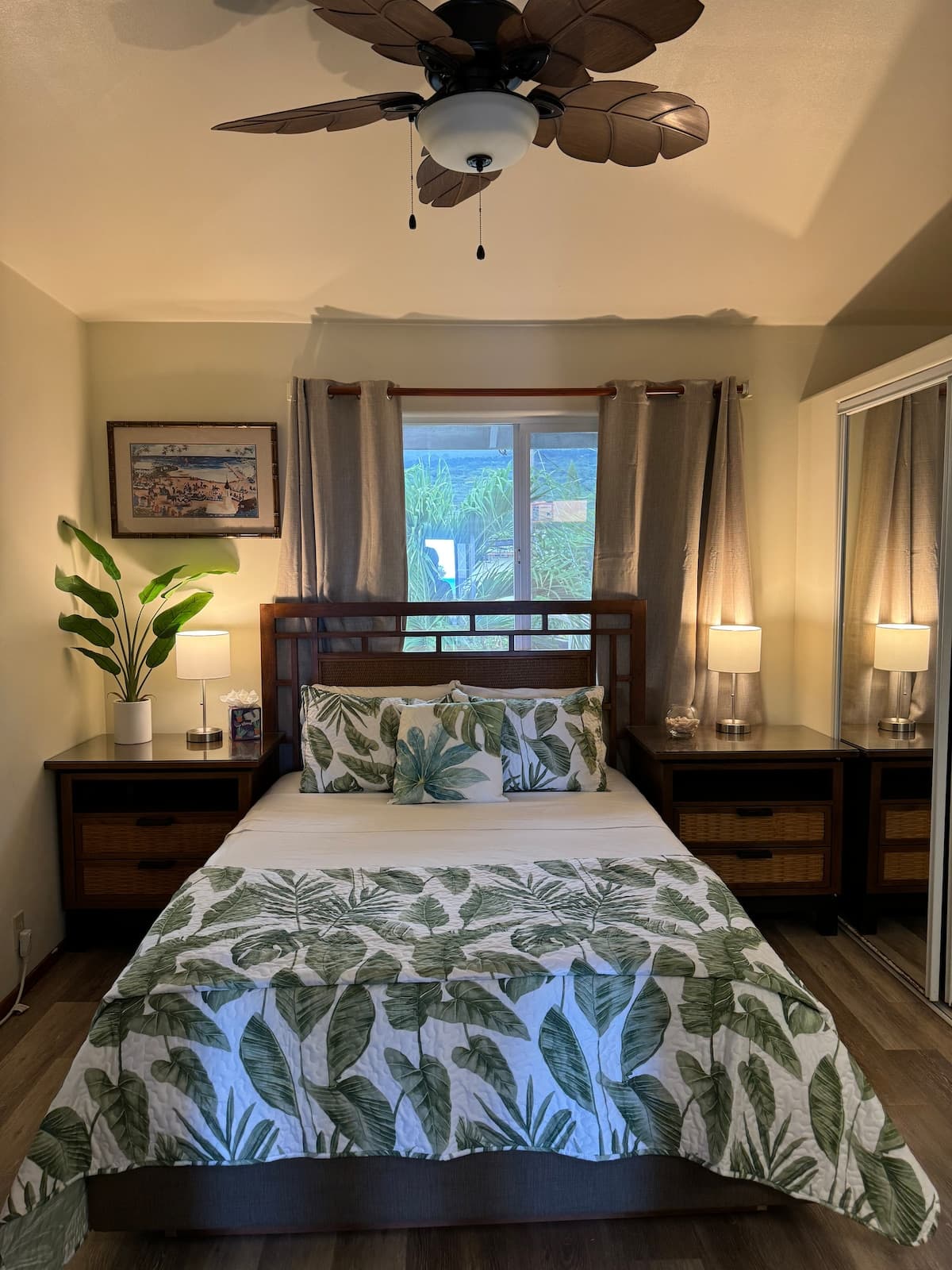 Lovely 1-Bedroom w/Ocean View on Alii Dr in Kona-F - Photo 3