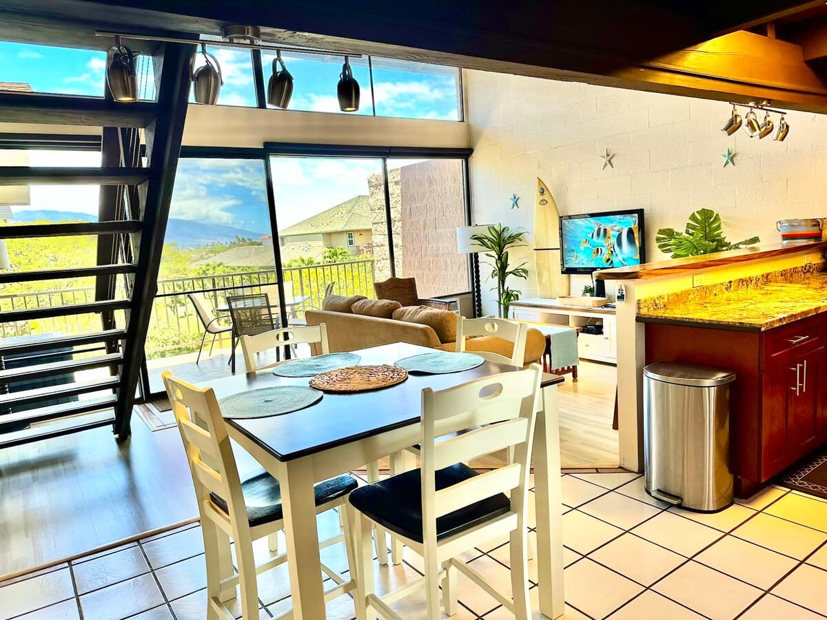 Condo in Kihei · ★4.84 · 2 bedrooms · 4 beds · 1 bath - Photo 3