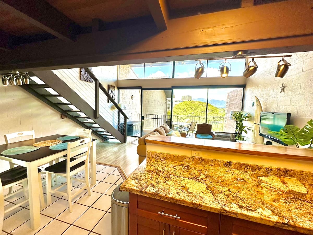 Condo in Kihei · ★4.84 · 2 bedrooms · 4 beds · 1 bath - Photo 4