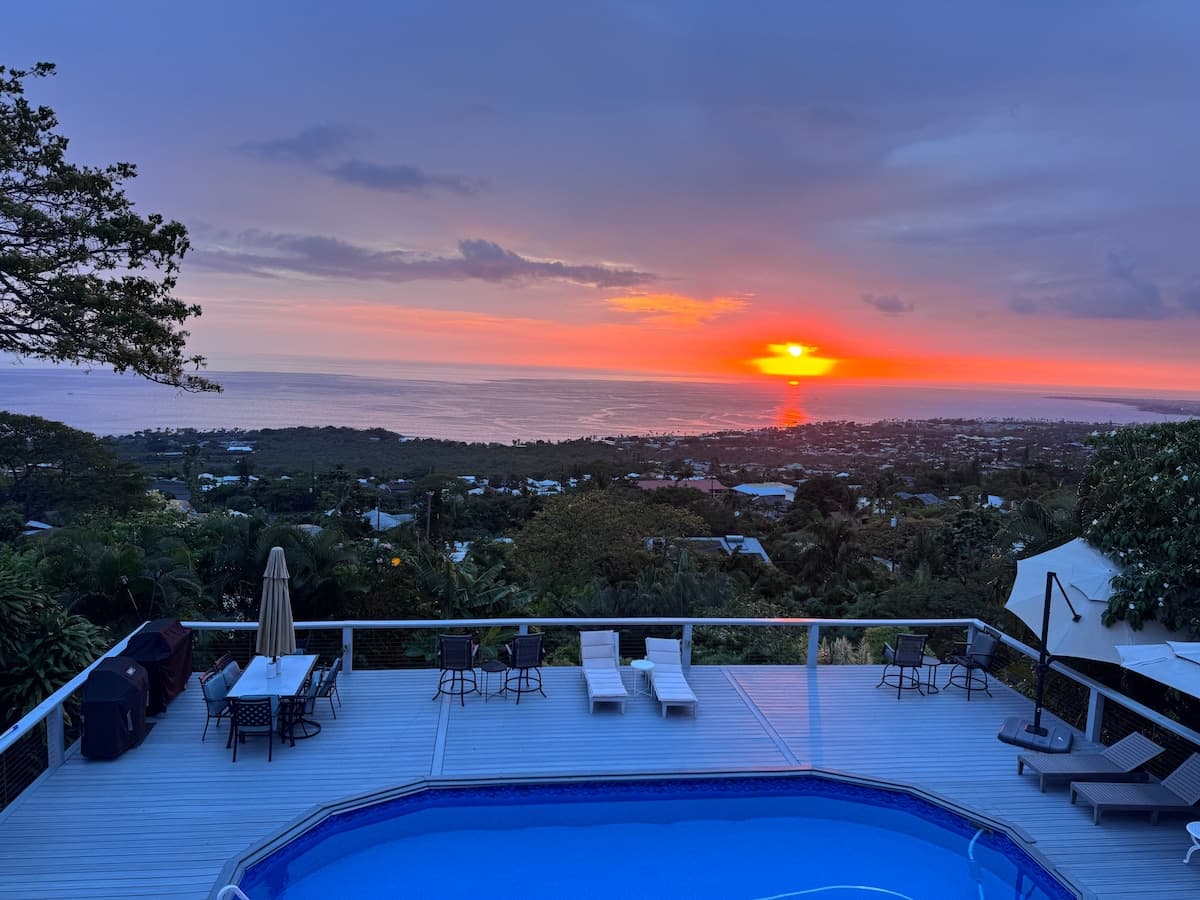 Bungalow Beauty Oceanview + Poolside - Photo 1