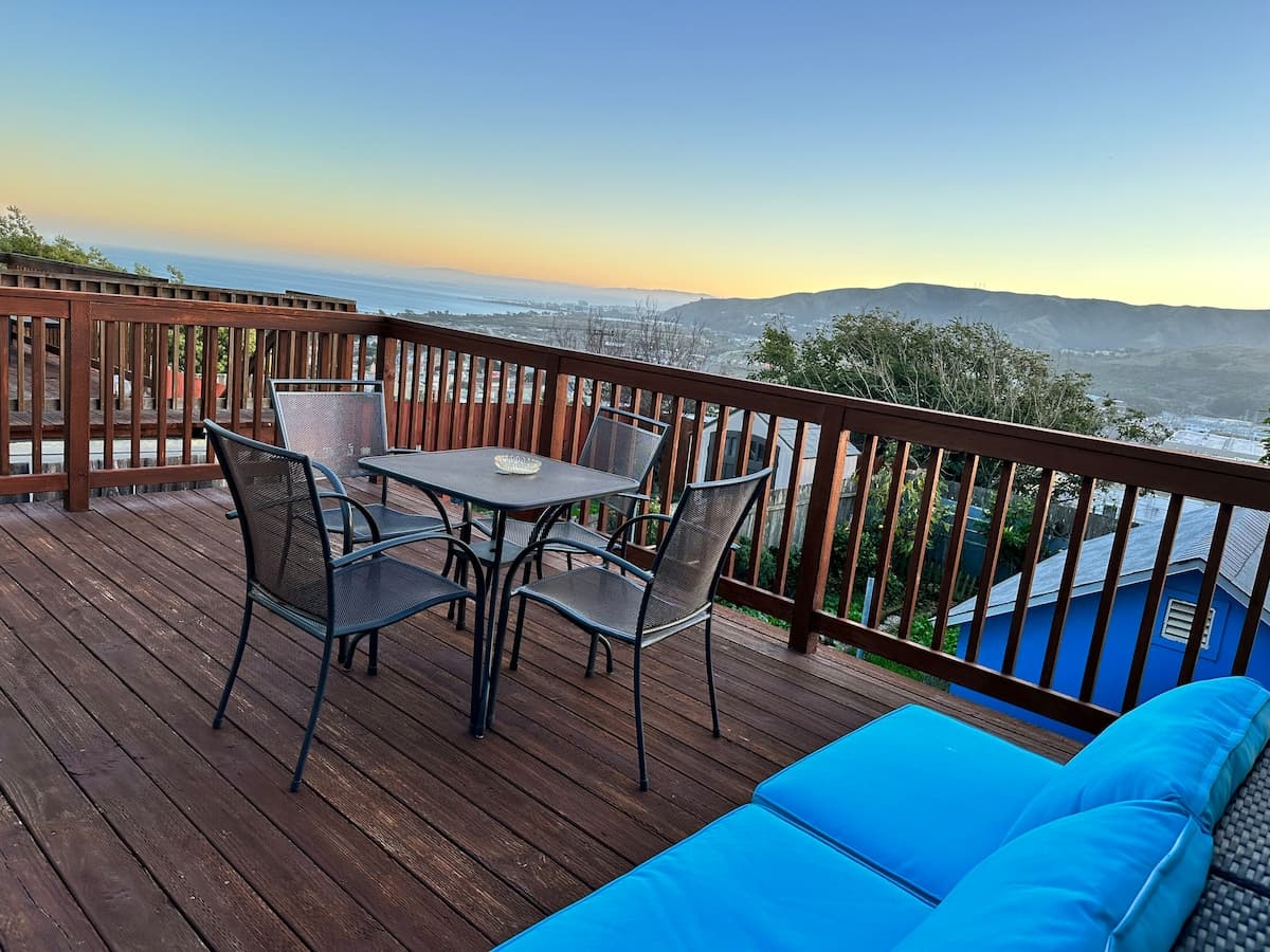 Peaceful Family Home with Bay View, Parking - Photo 1