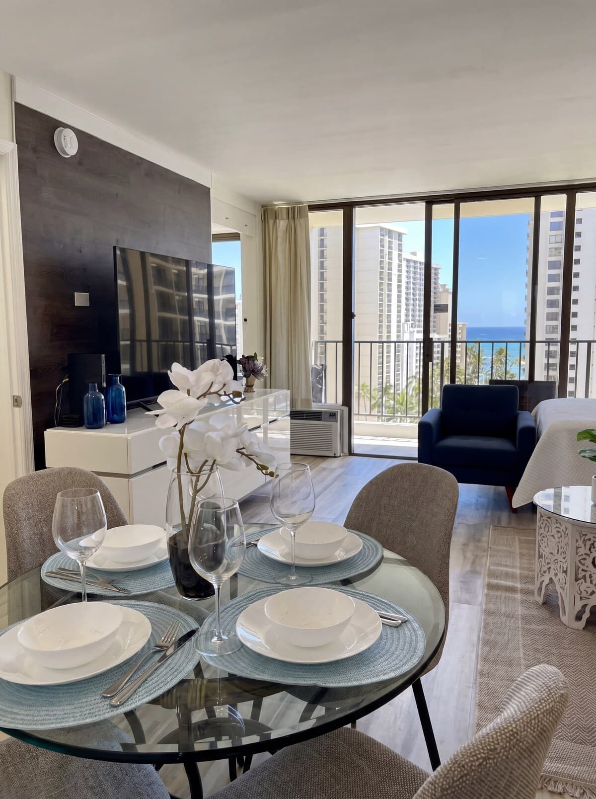 Heart of Waikiki amazing ocean view1 free parking - Photo 4