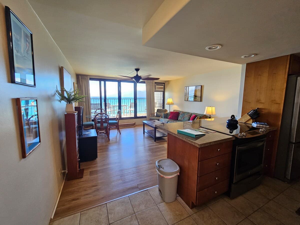 Condo in Lahaina · ★4.78 · 1 bedroom · 1 bed · 1 bath - Photo 5