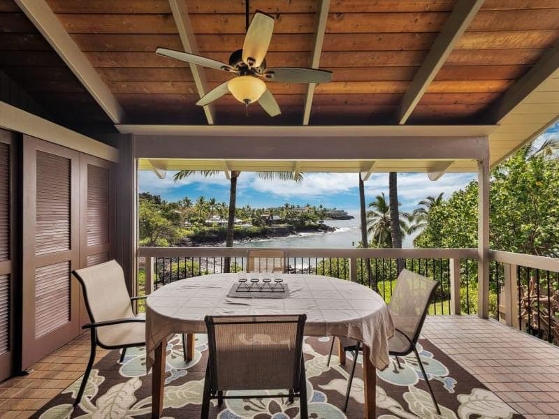 Condo in Kailua-Kona · ★4.72 · 2 bedrooms · 3 beds · 2 baths - Photo 4