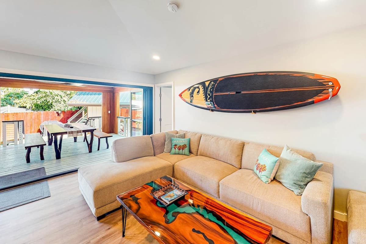 Home in Kailua-Kona · ★5.0 · 4 bedrooms · 5 beds · 3 shared baths - Photo 4