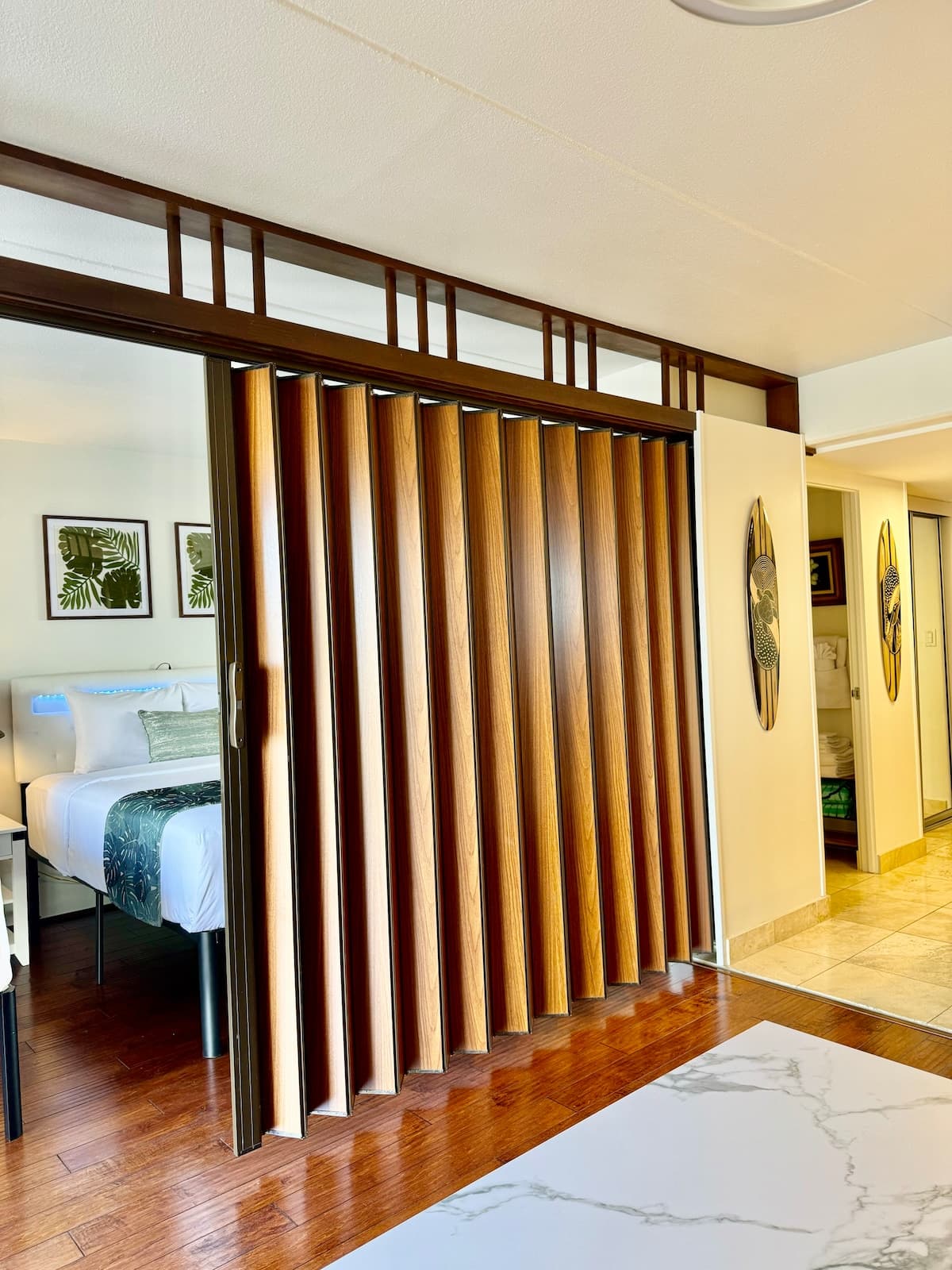 Condo in Honolulu · ★4.72 · 1 bedroom · 3 beds · 1 shared bath - Photo 1