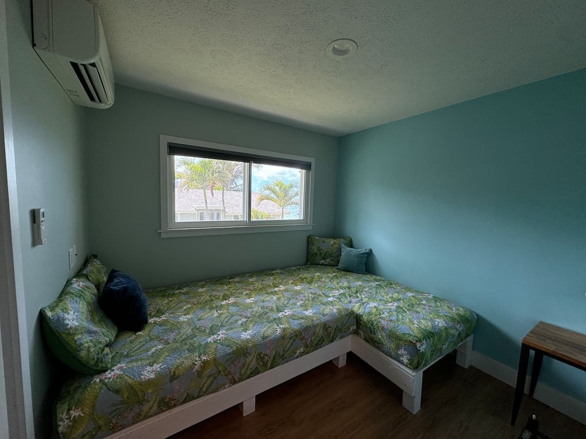 Home in Hauula · ★4.95 · 3 bedrooms · 6 beds · 2 private baths - Photo 3