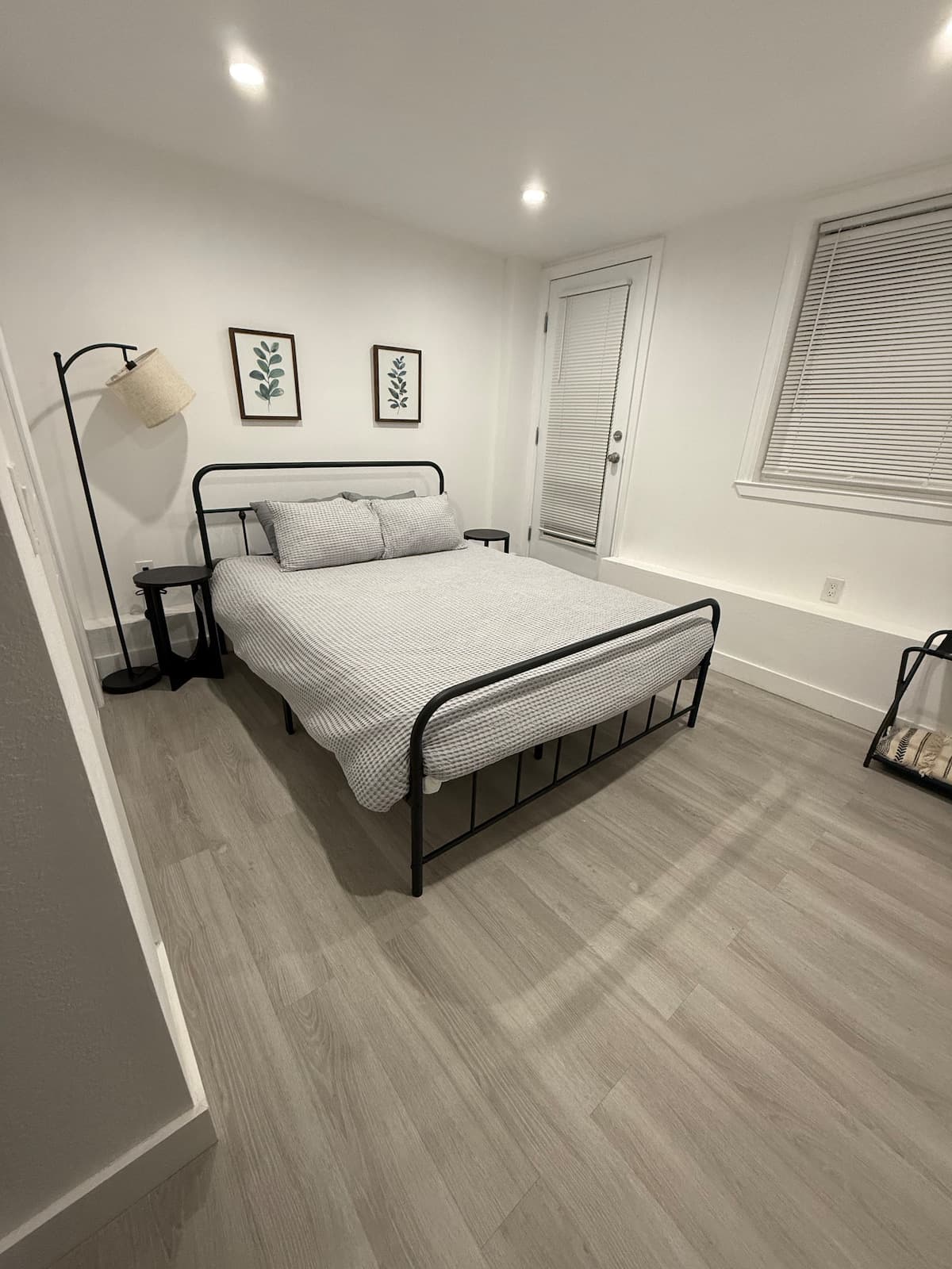 Parkside 2BR Suite with Private Patio & Parking - Photo 1