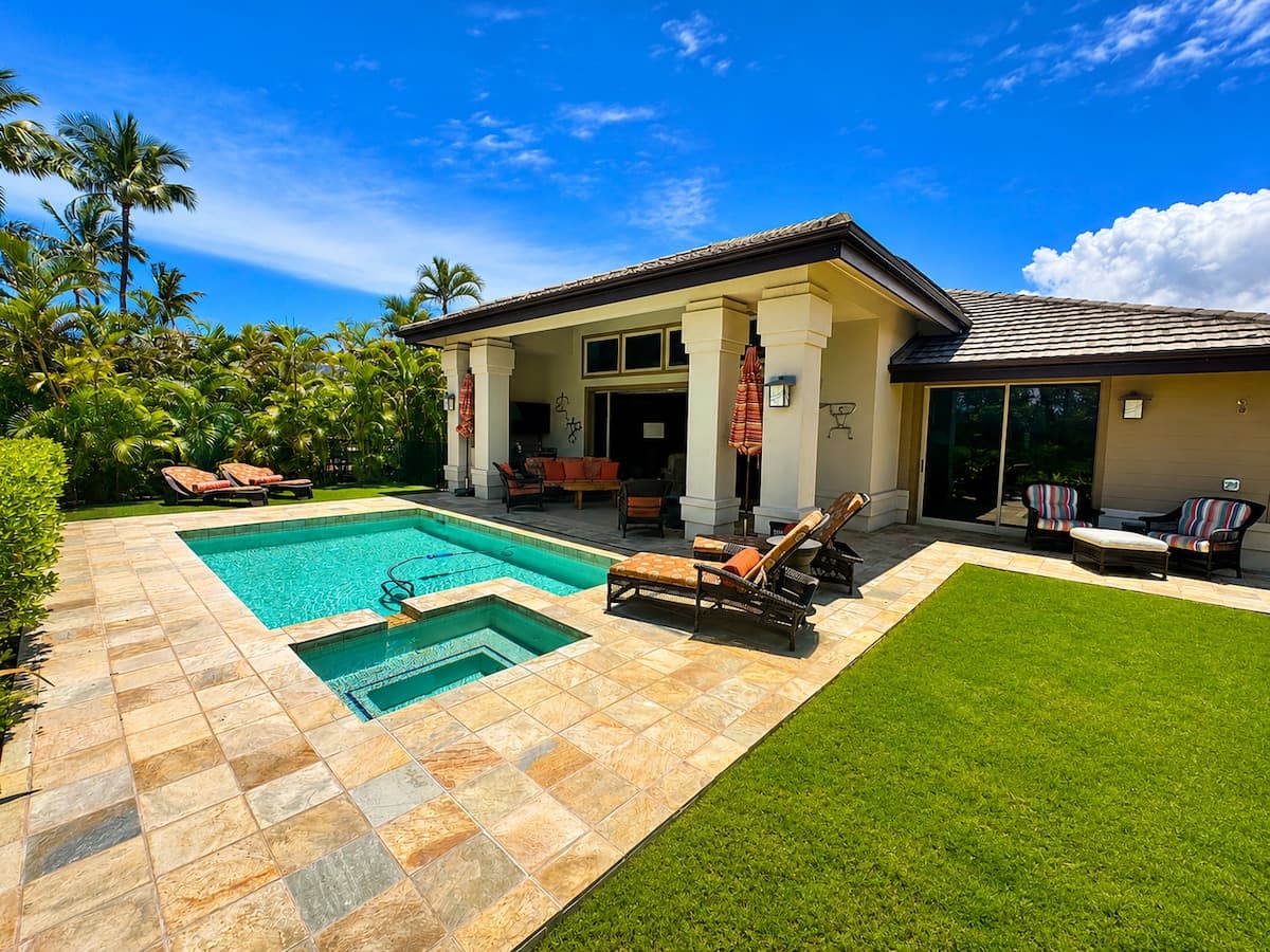 Home in Waimea · ★4.97 · 3 bedrooms · 4 beds · 3.5 baths - Photo 1