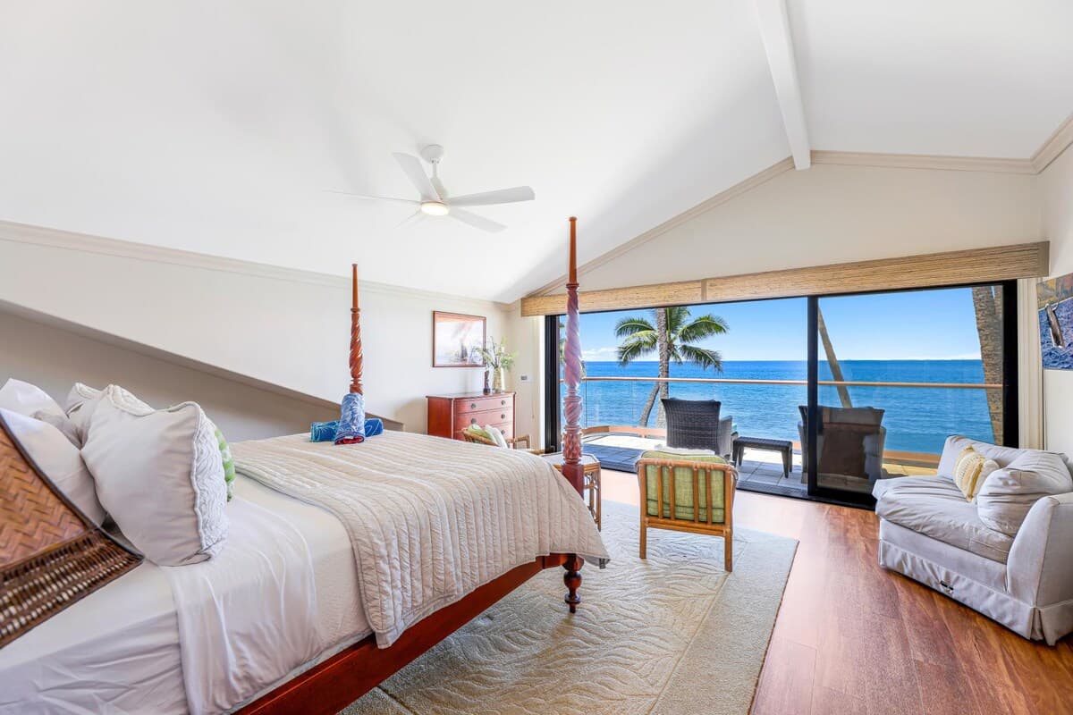 Townhouse in Lahaina · ★4.83 · 3 bedrooms · 4 beds · 3 baths - Photo 2