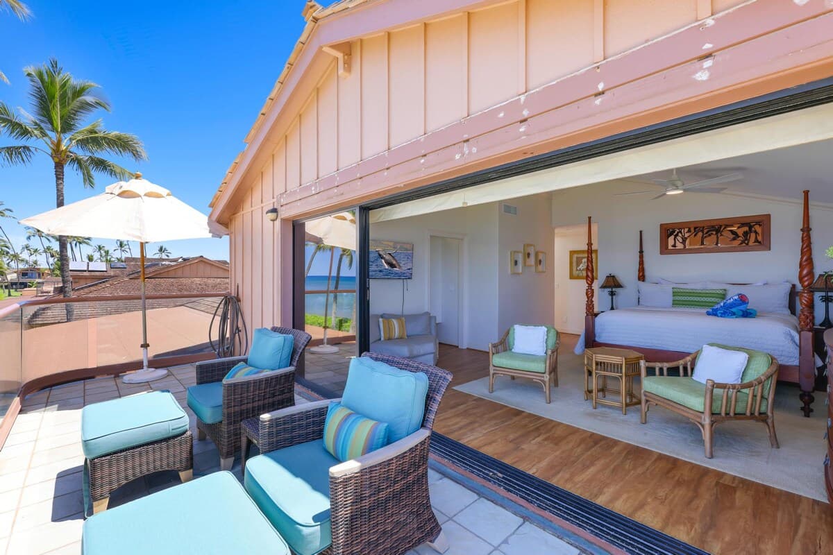 Townhouse in Lahaina · ★4.83 · 3 bedrooms · 4 beds · 3 baths - Photo 3