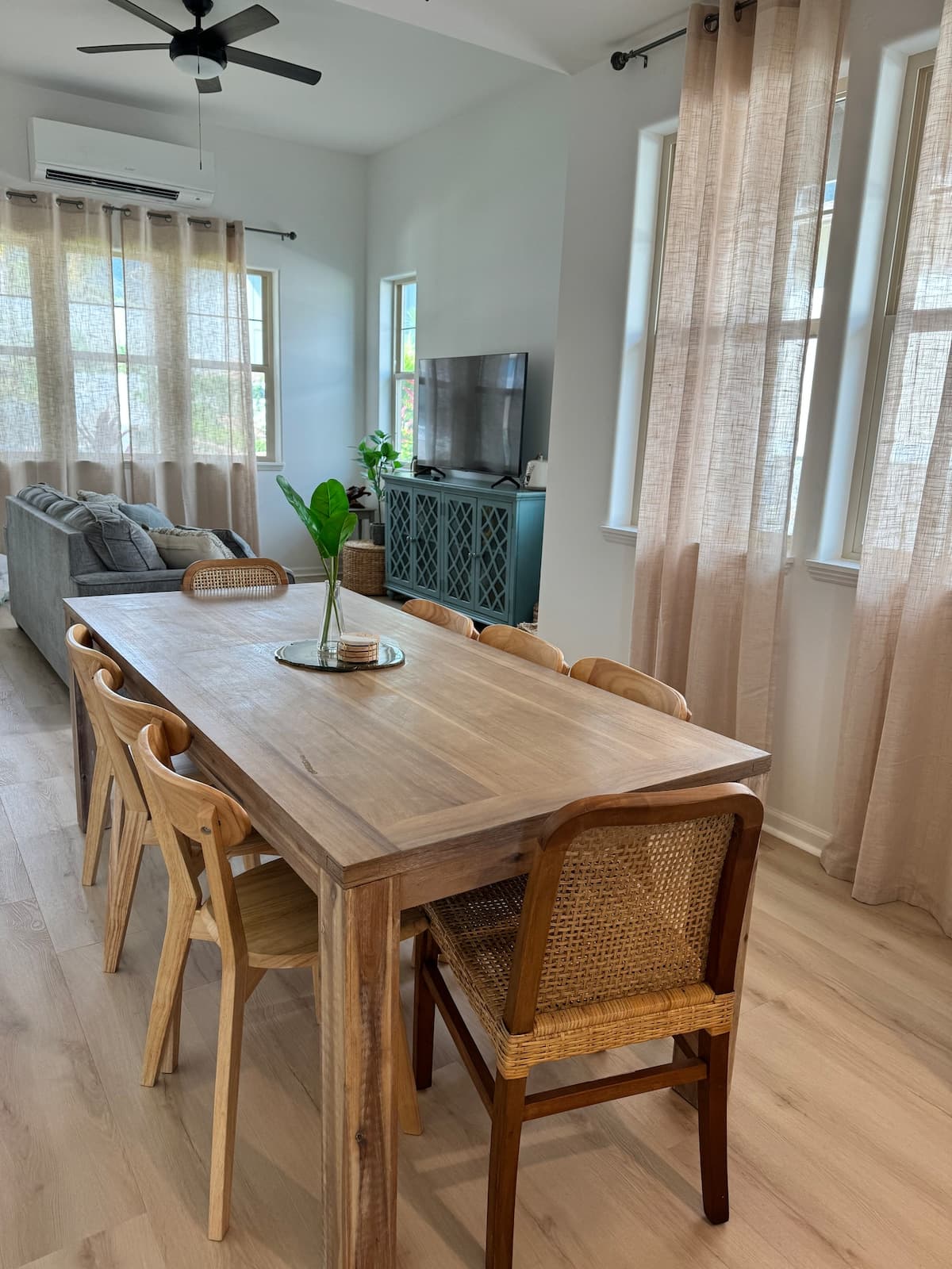 Home in Waianae · ★4.92 · 4 bedrooms · 4 beds · 2.5 private baths - Photo 5