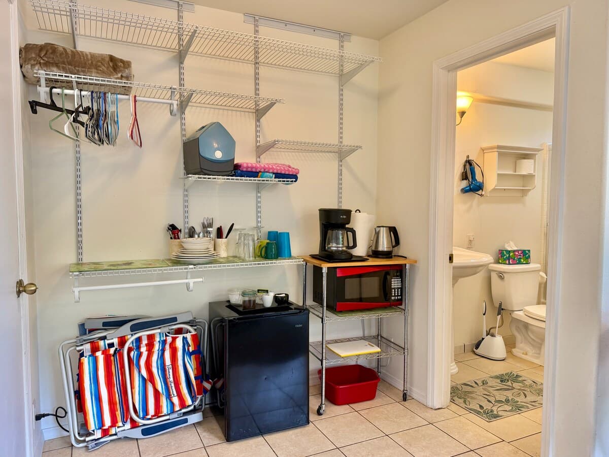 Home in Kailua-Kona · ★4.75 · 1 bedroom · 2 beds · 1 private bath - Photo 1