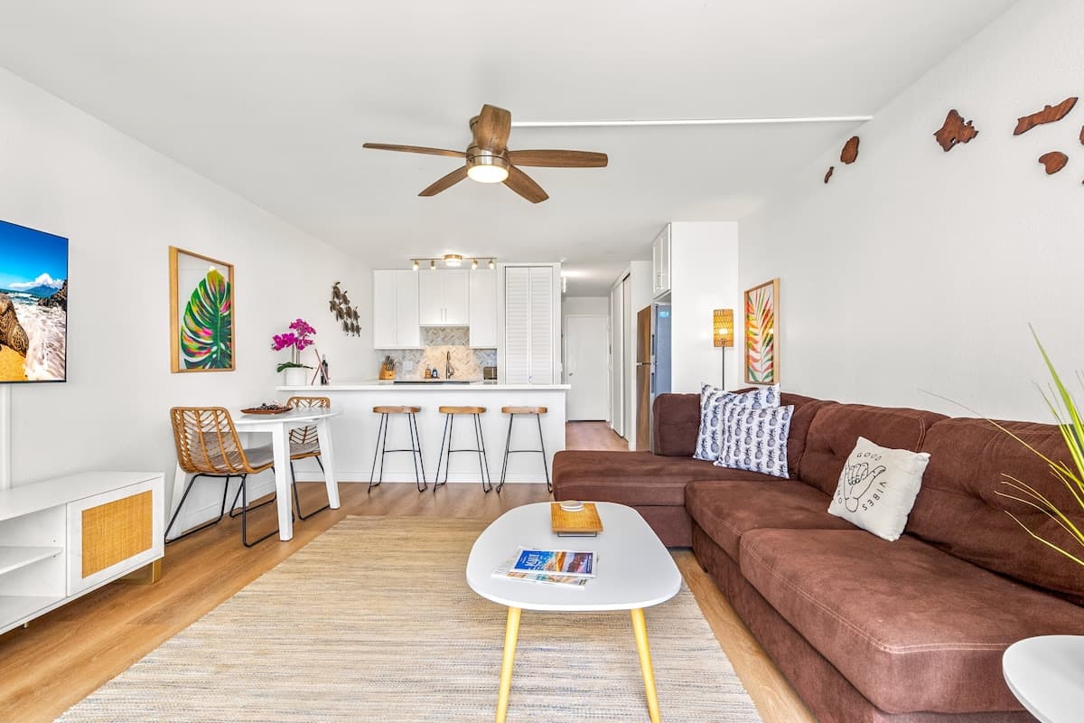Condo in Kihei · ★4.95 · 1 bedroom · 2 beds · 1 private bath - Photo 4