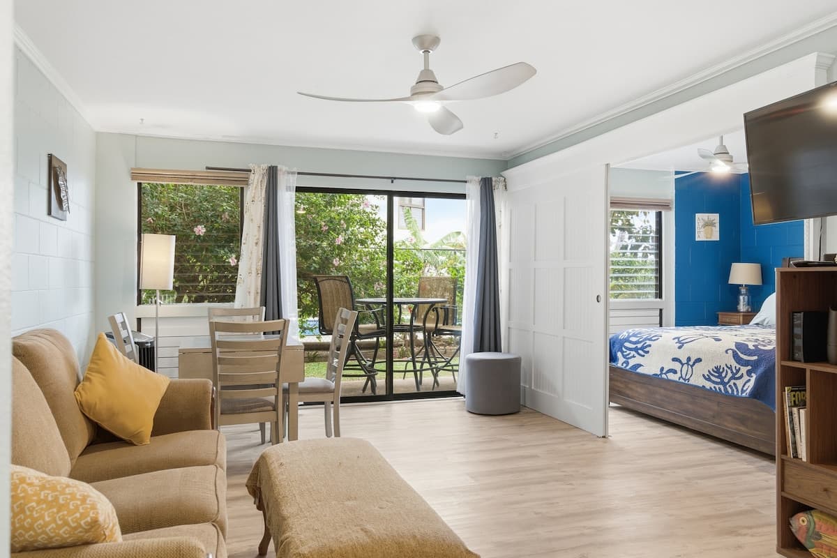 Rental unit in Wailuku · ★4.95 · 1 bedroom · 2 beds · 1 private bath - Photo 3