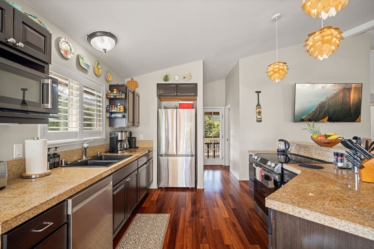 Home in Anahola · ★4.94 · 2 bedrooms · 4 beds · 2 baths - Photo 4