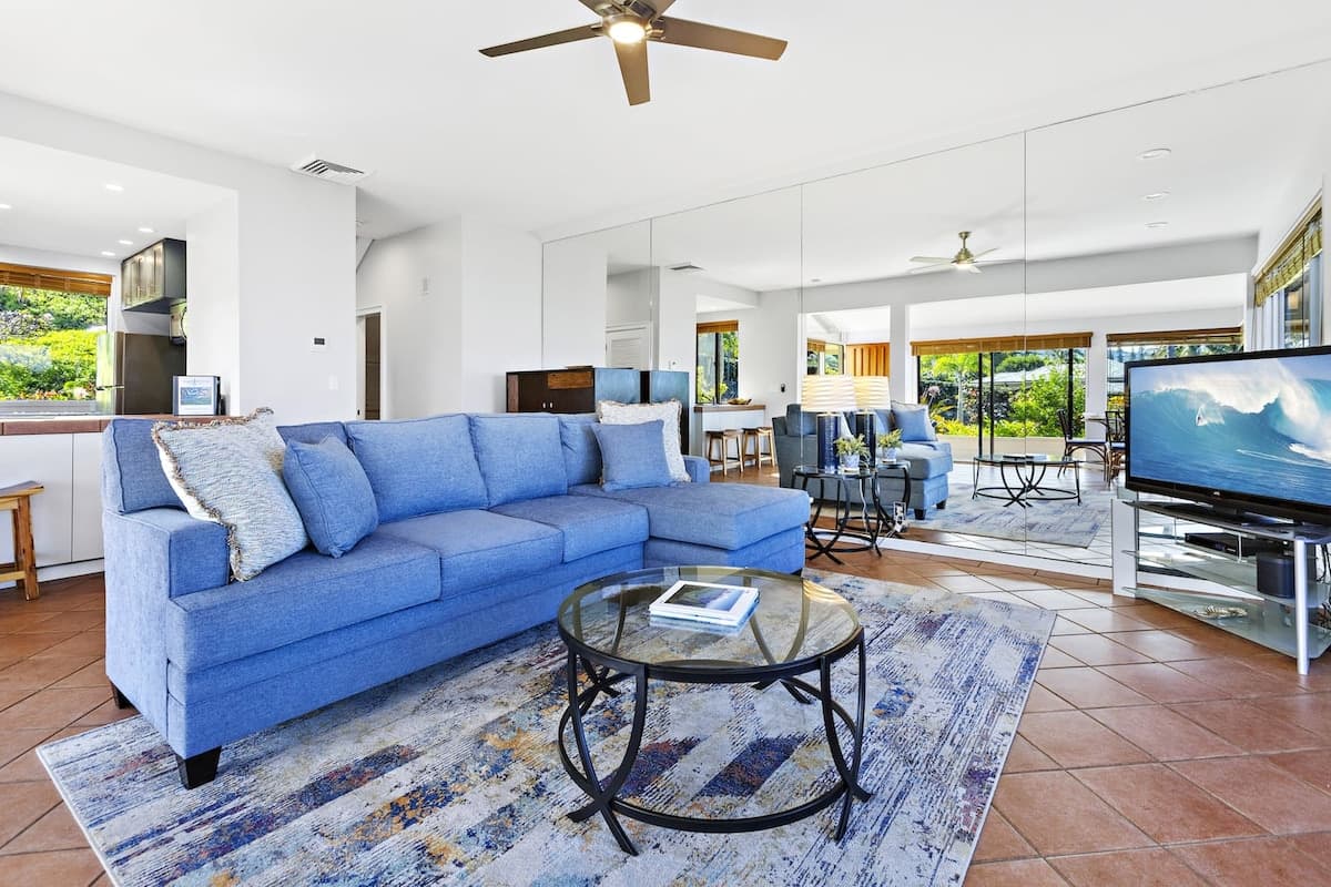 Villa in Lahaina · ★4.91 · 1 bedroom · 2 beds · 2 baths - Photo 3