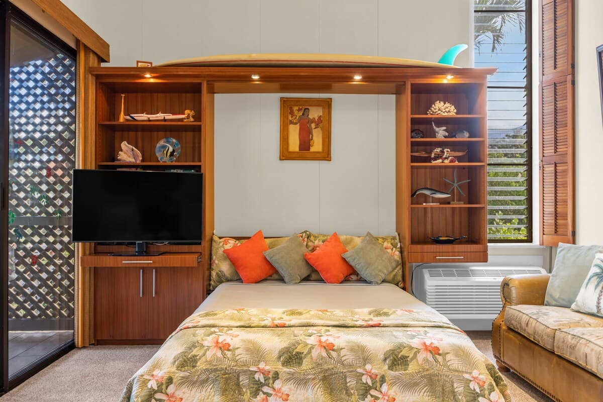 Condo in Kihei · ★5.0 · 1 bedroom · 2 beds · 1 bath - Photo 3