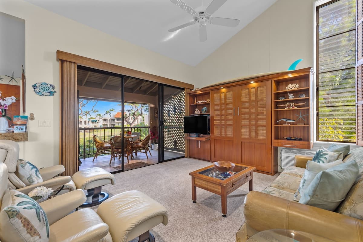Condo in Kihei · ★5.0 · 1 bedroom · 2 beds · 1 bath - Photo 2