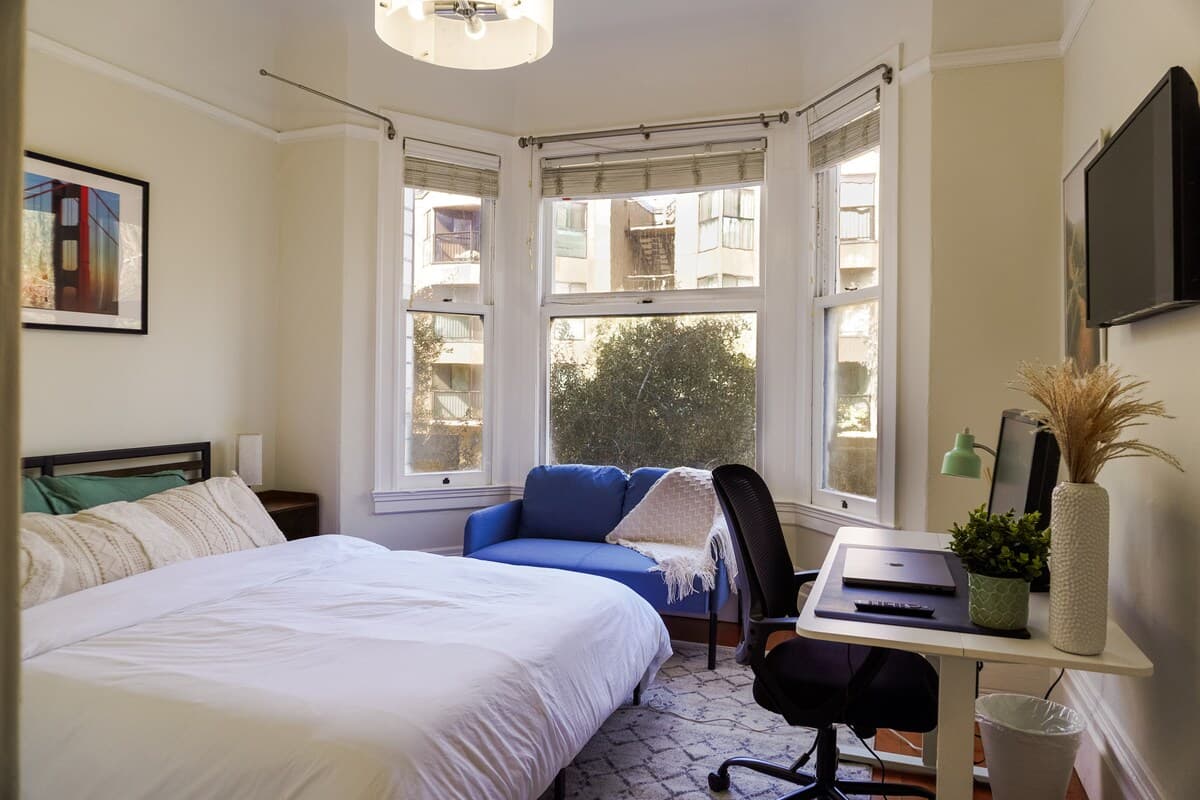 Pacific Heights 6BR with Rooftop City Views - Photo 5