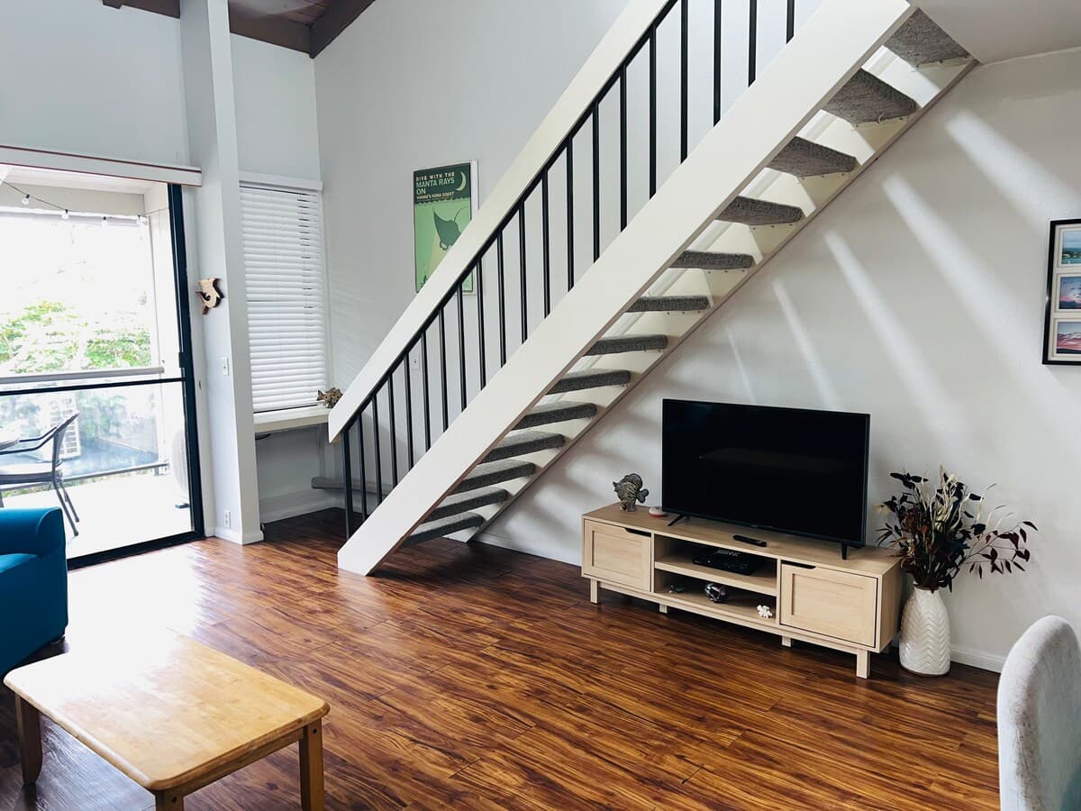 Roomy, In Town, Ocean View-Most Convenient Spot! - Photo 5
