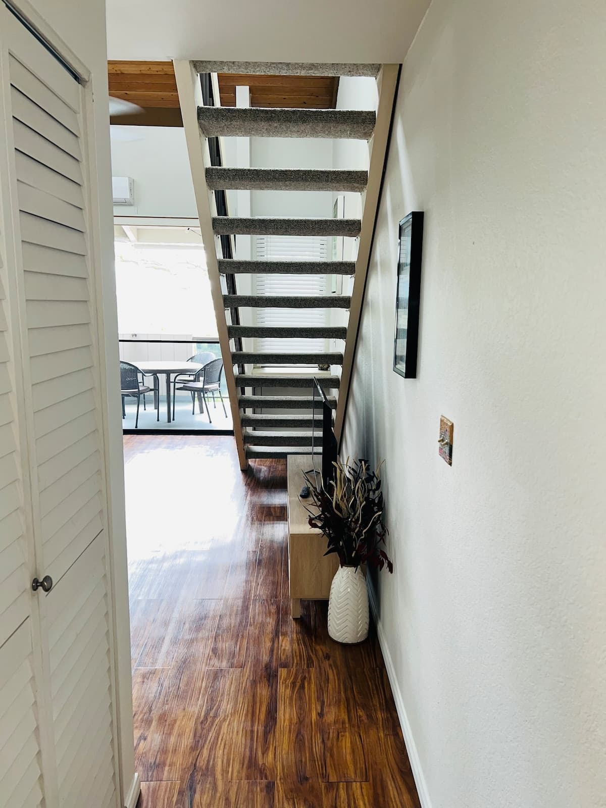 Roomy, In Town, Ocean View-Most Convenient Spot! - Photo 4