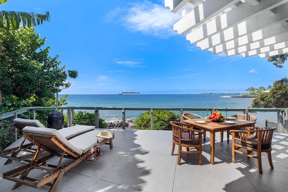 Home in Kailua-Kona · ★4.85 · 2 bedrooms · 3 beds · 2.5 baths - Photo 2