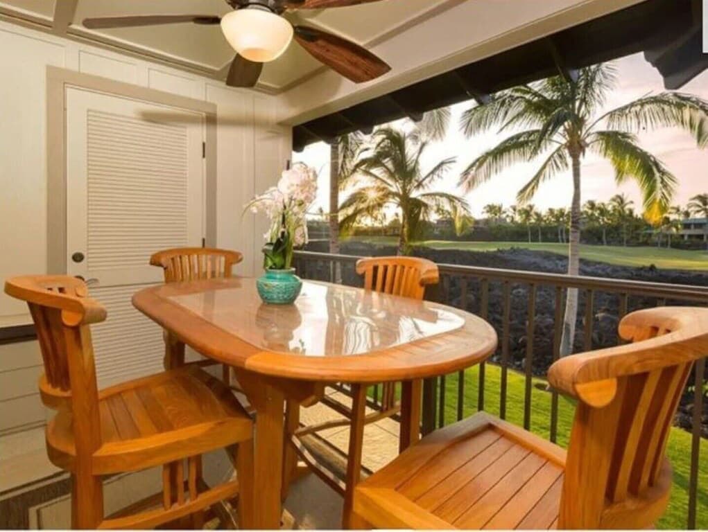 Condo in Waimea · ★4.83 · 2 bedrooms · 4 beds · 2 baths - Photo 1