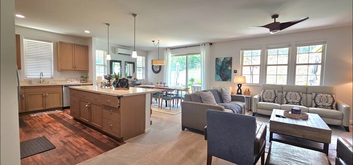 Home in Waianae · ★4.99 · 3 bedrooms · 6 beds · 2 private baths - Photo 1