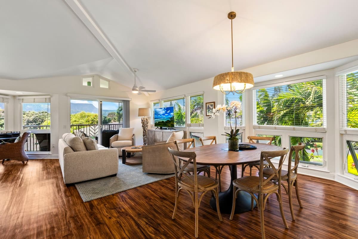Townhouse in Princeville · ★4.96 · 3 bedrooms · 3 beds · 3 baths - Photo 1