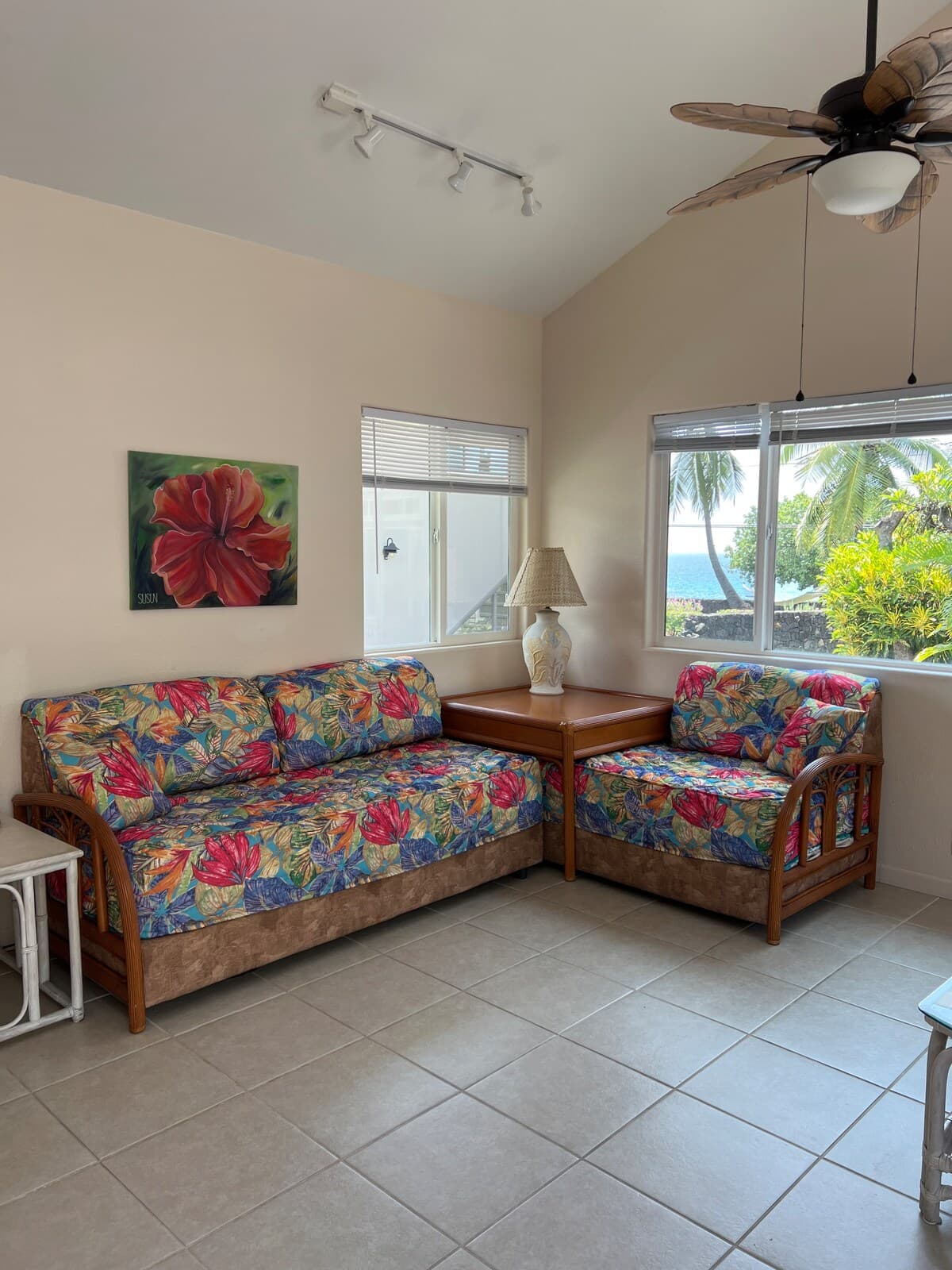 Home in Kailua-Kona · ★4.82 · 2 bedrooms · 3 beds · 2 private baths - Photo 3