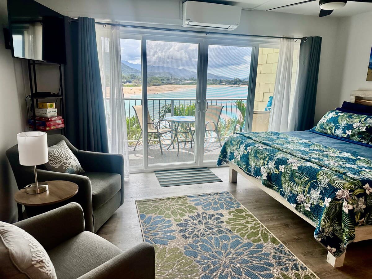 Condo in Waianae · ★4.91 · Studio · 1 bed · 1 private bath - Photo 1