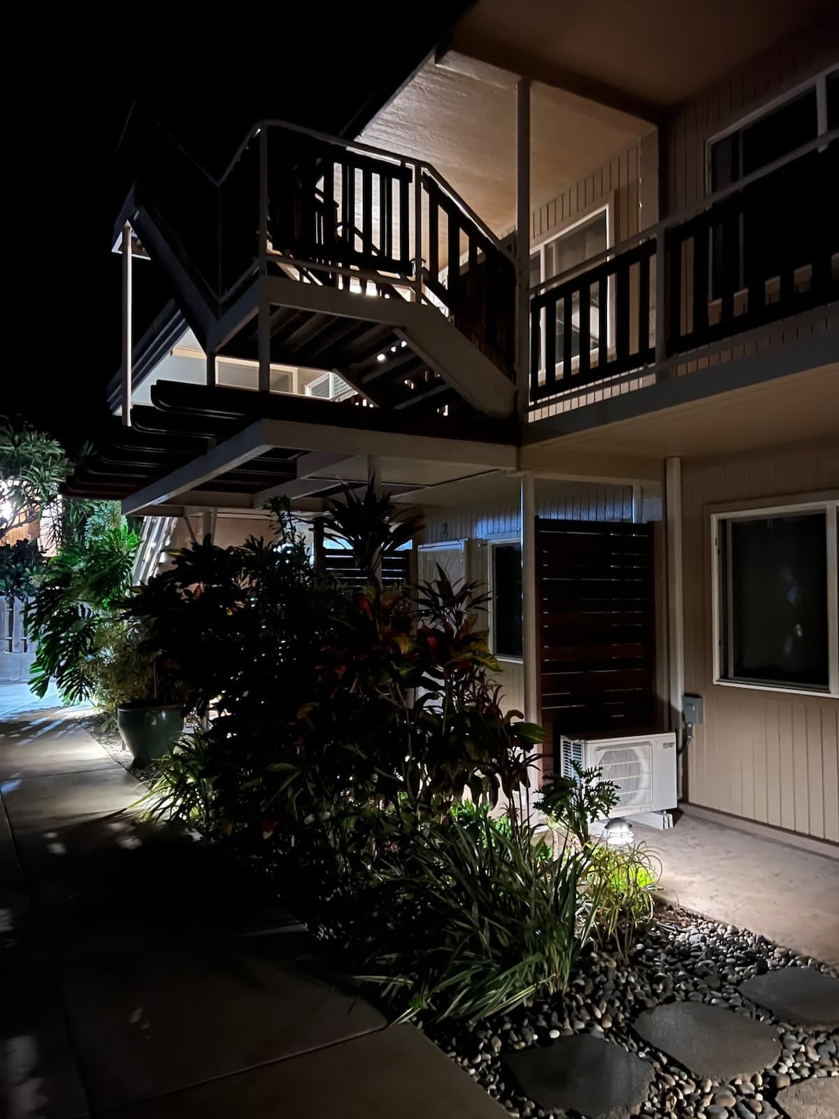 Condo in Kihei · ★4.78 · 1 bedroom · 2 beds · 1 private bath - Photo 5